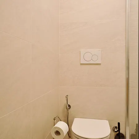 Domusmi Porta Venezia Apartment *