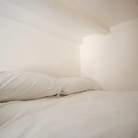 Apartment Domusmi Porta Venezia *