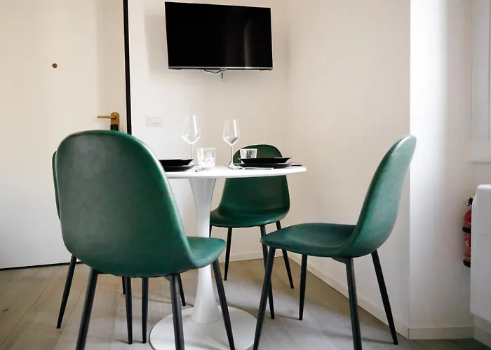 Domusmi Porta Venezia Apartment