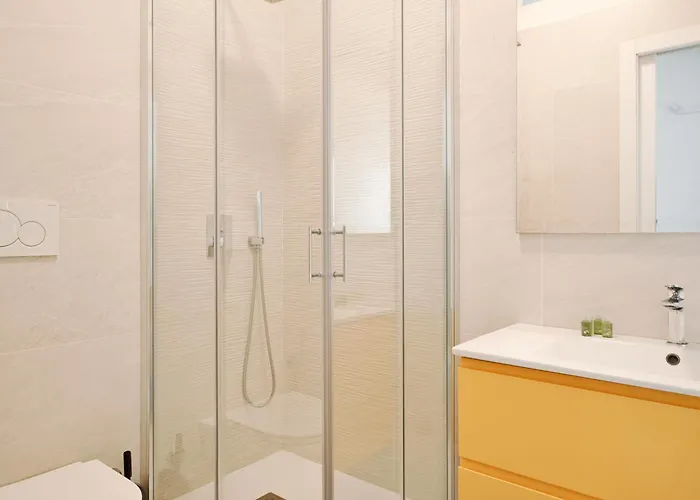 Apartment Domusmi Porta Venezia *